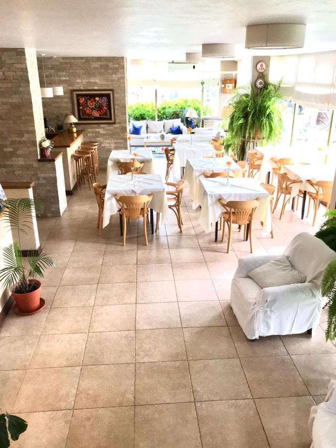 Hotel Europa Pinamar Extérieur photo